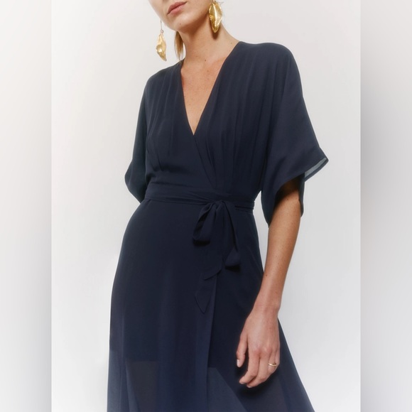 Reformation Winslow Dress - Picture 2 of 9